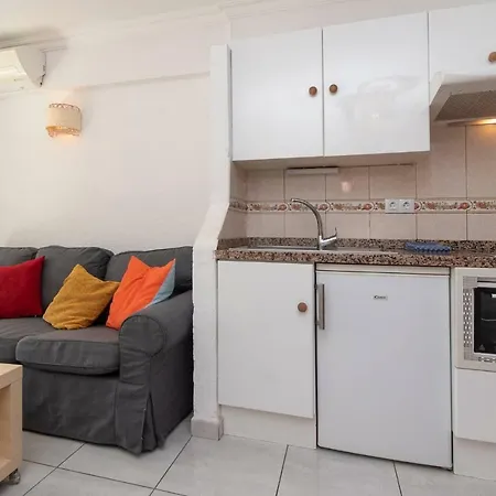 Santa Maria 104 - Studio Apartment